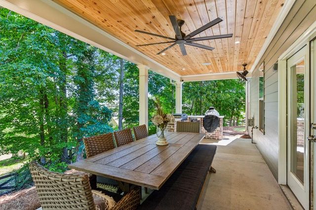 61 Azalea Lakes Drive, Dallas, GA 30157