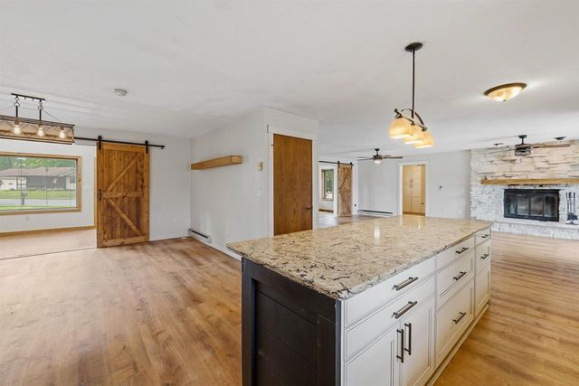 995 BIRCH TREE LANE, Fond Du Lac, WI 54935