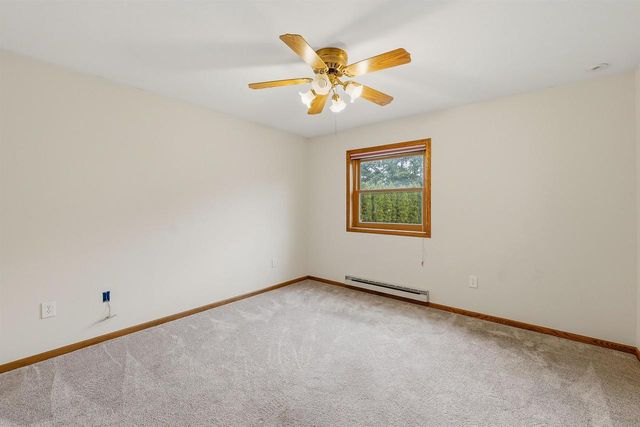 995 BIRCH TREE LANE, Fond Du Lac, WI 54935