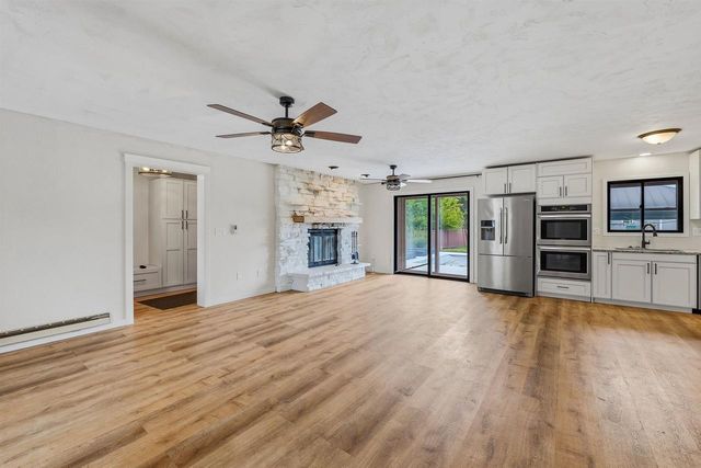 995 BIRCH TREE LANE, Fond Du Lac, WI 54935