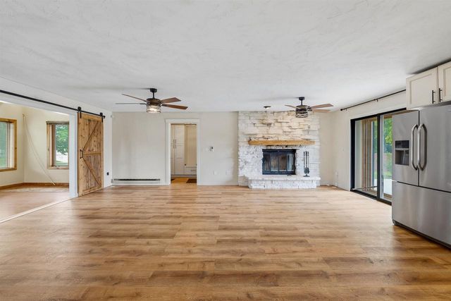 995 BIRCH TREE LANE, Fond Du Lac, WI 54935