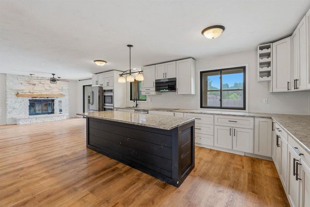 995 BIRCH TREE LANE, Fond Du Lac, WI 54935