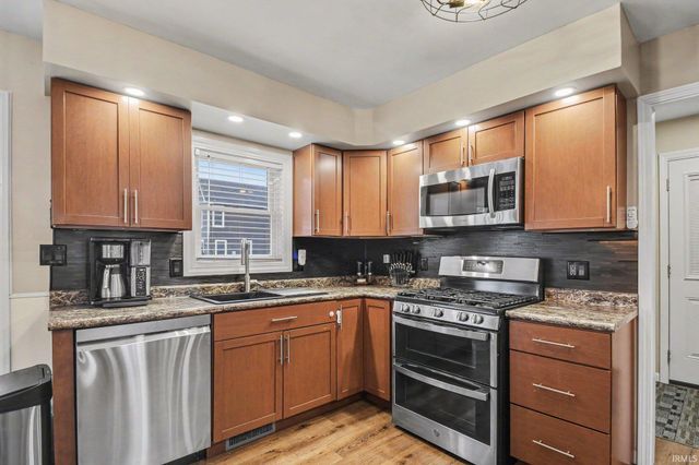 17682 Bentwood Drive, Goshen, IN 46526