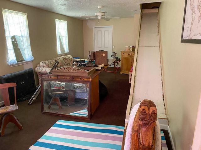 3812 N Fm 356, Onalaska, TX 77360