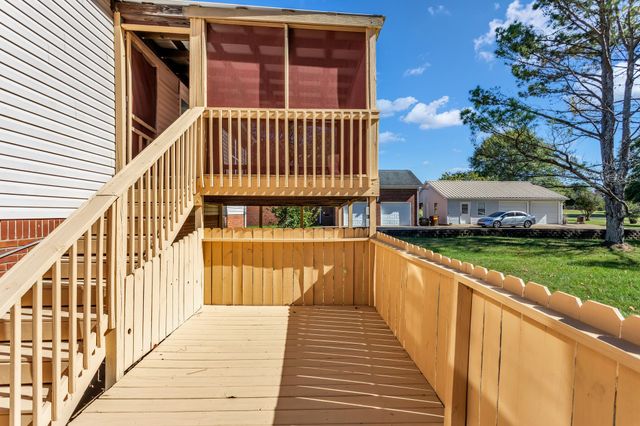 926 Cranford Hollow Rd, Columbia, TN 38401