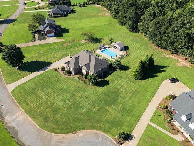 145 Gentle Ln, Gaffney, SC 29341