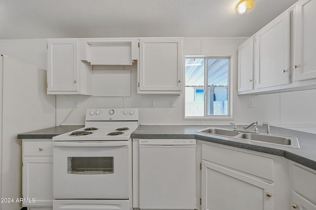 8601 N 103rd Avenue Lot 160, Peoria, AZ 85345