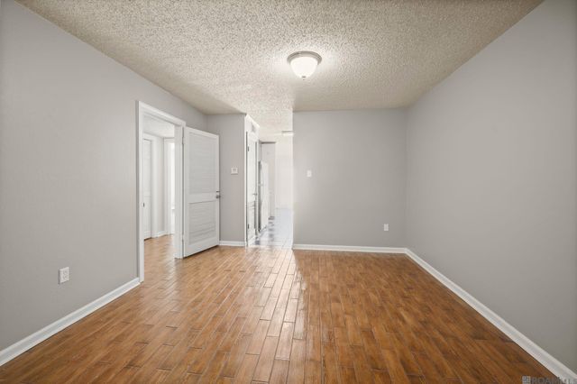 2261 Stonehenge Ave, Baton Rouge, LA 70820