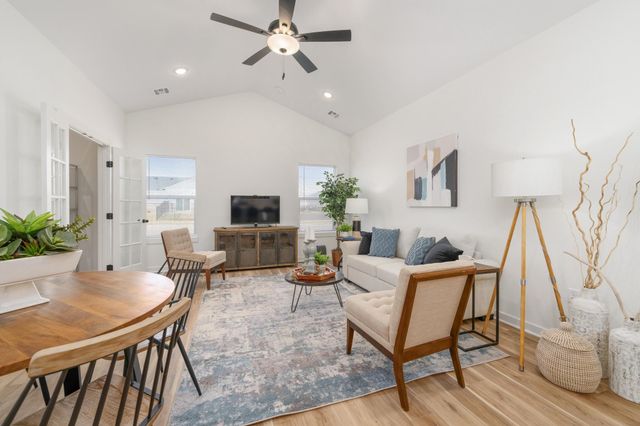 2156 E Elk Ridge Ave, Goddard, KS 67052