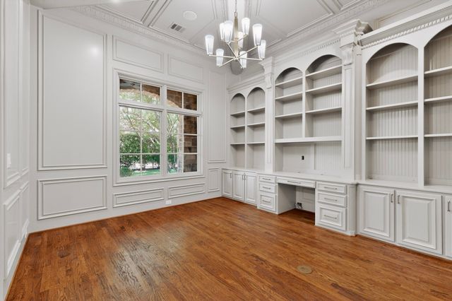 4424 Glenleigh Drive, Dallas, TX 75220