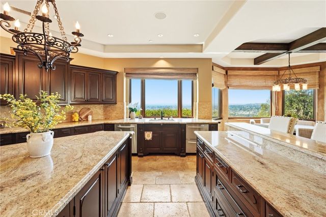 19742 Hi Top Lane S, Orange, CA 92869