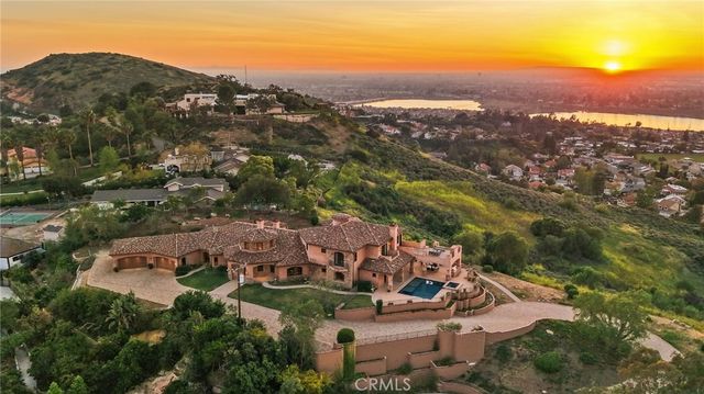 19742 Hi Top Lane S, Orange, CA 92869