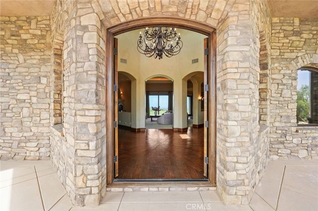 19742 Hi Top Lane S, Orange, CA 92869