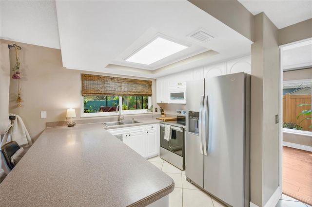 13921 CHERRY DALE LANE, Tampa, FL 33618