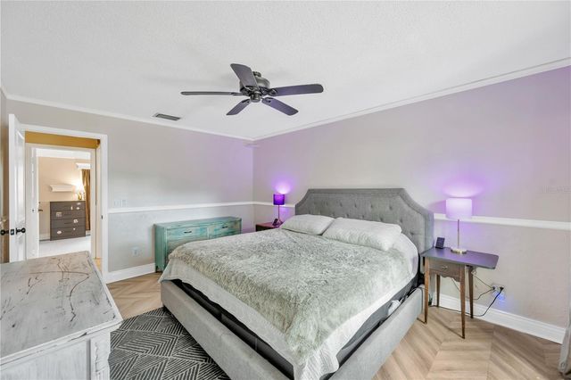 13921 CHERRY DALE LANE, Tampa, FL 33618