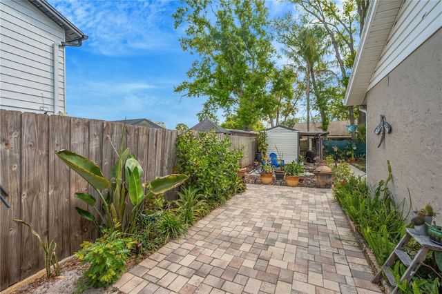 13921 CHERRY DALE LANE, Tampa, FL 33618