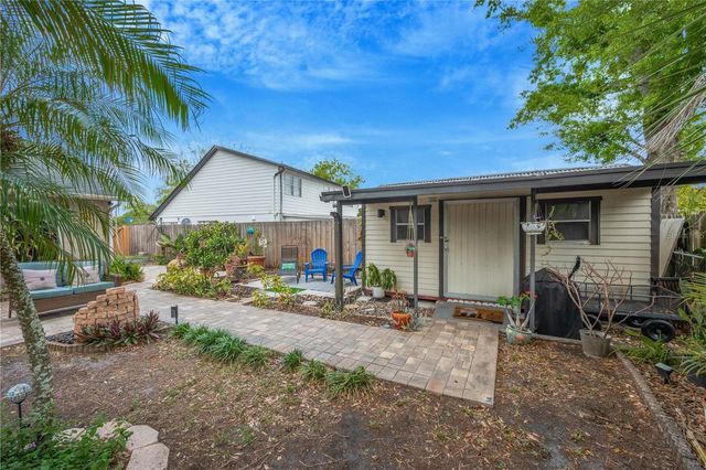 13921 CHERRY DALE LANE, Tampa, FL 33618