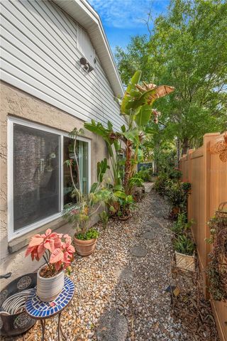 13921 CHERRY DALE LANE, Tampa, FL 33618