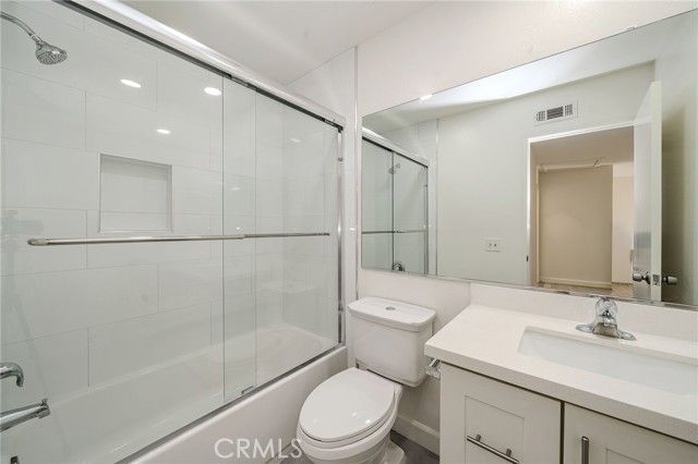 2440 Applewood, Fullerton, CA 92833