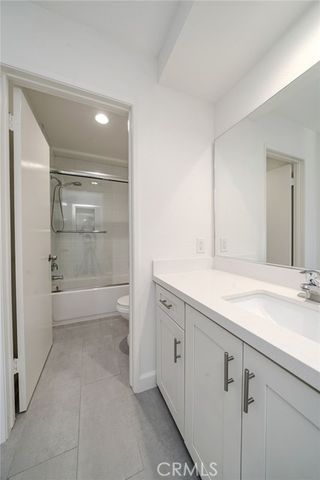 2440 Applewood, Fullerton, CA 92833