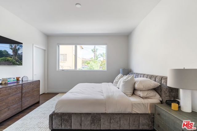 1902 W Liberty Court, Los Angeles, CA 90026