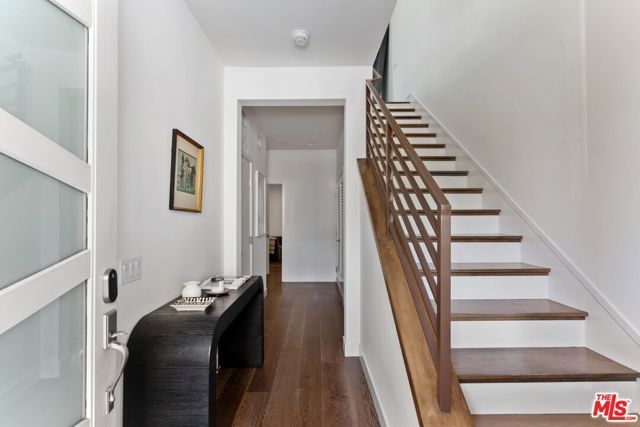 1902 W Liberty Court, Los Angeles, CA 90026