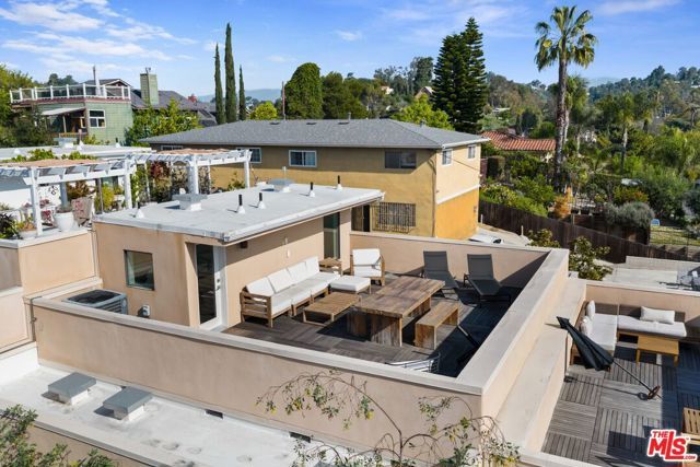 1902 W Liberty Court, Los Angeles, CA 90026