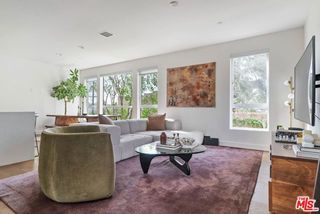 1902 W Liberty Court, Los Angeles, CA 90026