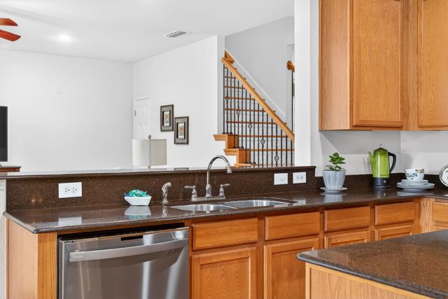 1229 Hickory Bend Lane, Fort Worth, TX 76108
