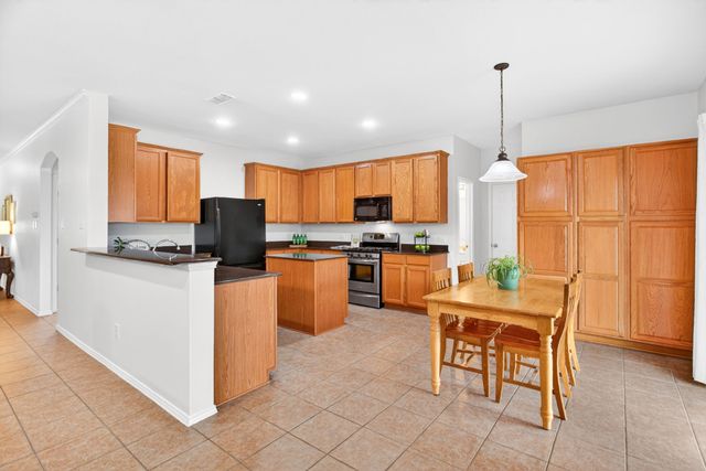 1229 Hickory Bend Lane, Fort Worth, TX 76108