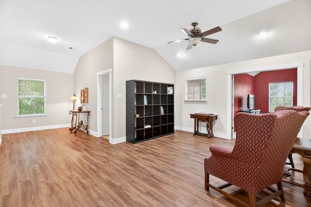 1229 Hickory Bend Lane, Fort Worth, TX 76108