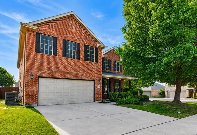 1229 Hickory Bend Lane, Fort Worth, TX 76108