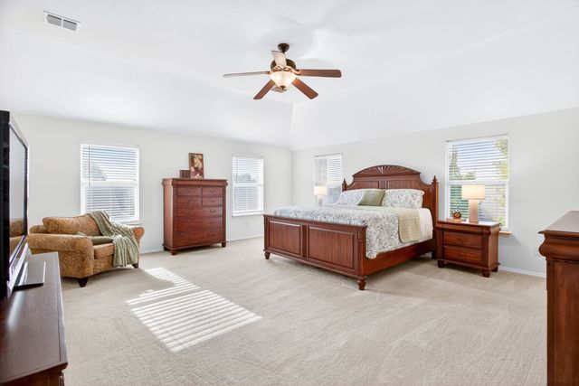 1229 Hickory Bend Lane, Fort Worth, TX 76108