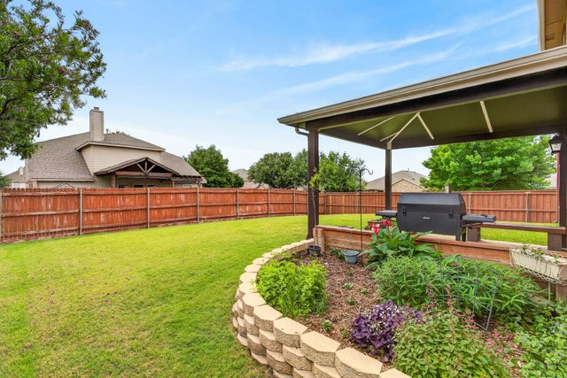 1229 Hickory Bend Lane, Fort Worth, TX 76108