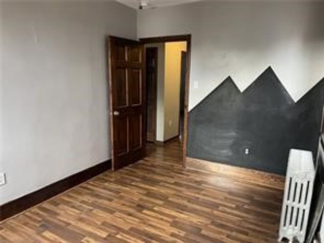 2161 Lowrie St, Troy Hill, PA 15212