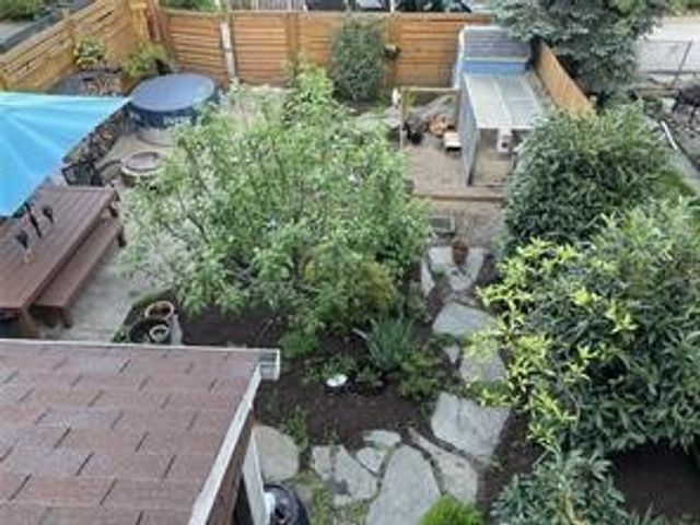 2161 Lowrie St, Troy Hill, PA 15212