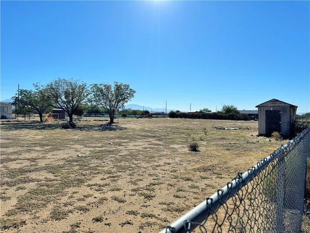 6064 W Chino Drive, Golden Valley, AZ 86413