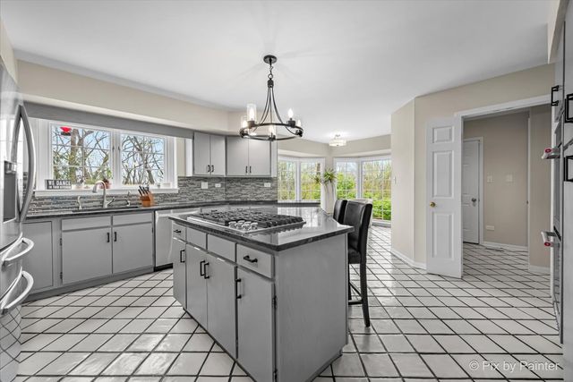 5N617 Forest Glen Lane, St. Charles, IL 60175