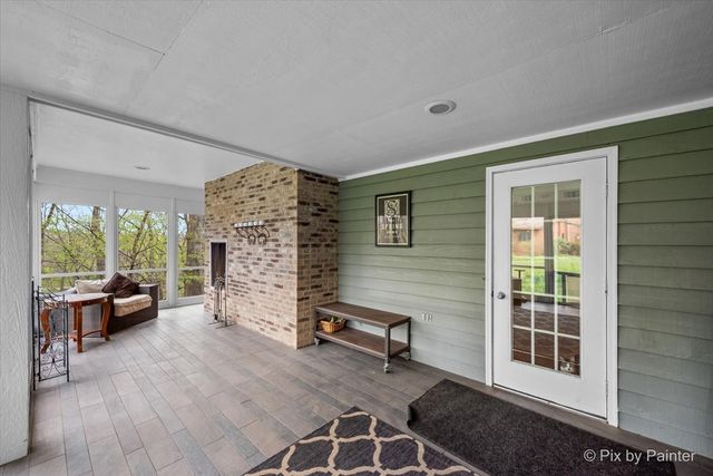 5N617 Forest Glen Lane, St. Charles, IL 60175