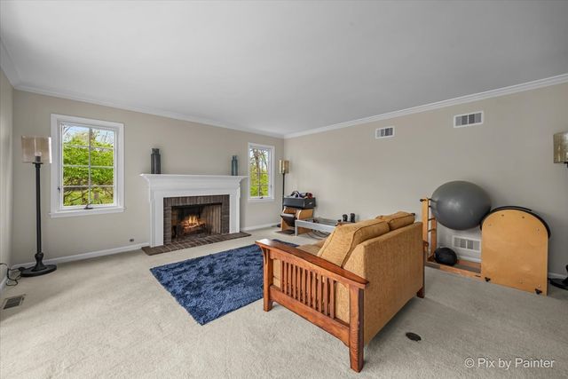 5N617 Forest Glen Lane, St. Charles, IL 60175