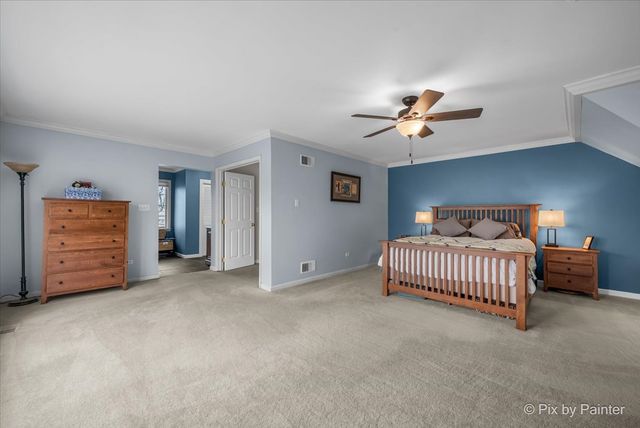 5N617 Forest Glen Lane, St. Charles, IL 60175