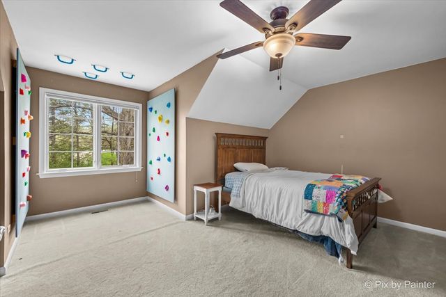 5N617 Forest Glen Lane, St. Charles, IL 60175