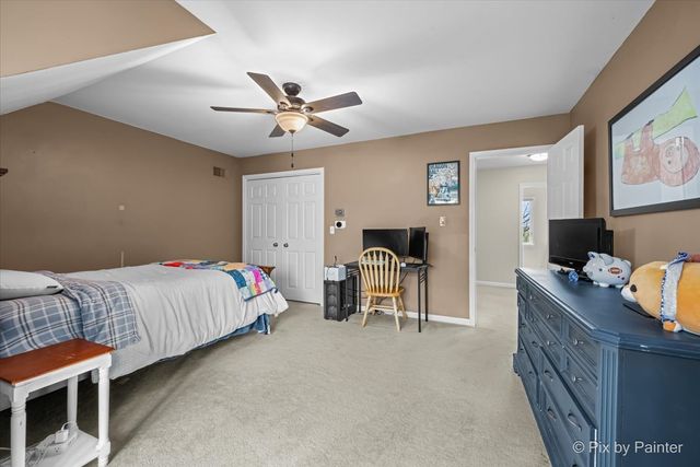 5N617 Forest Glen Lane, St. Charles, IL 60175