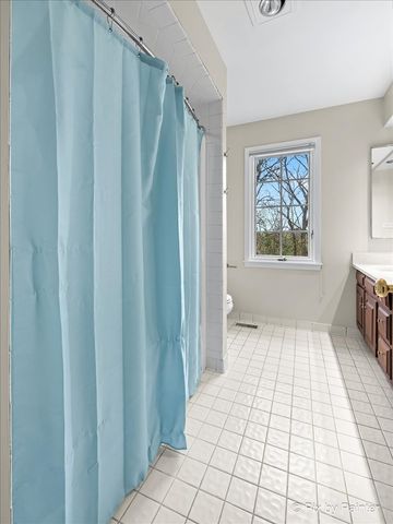 5N617 Forest Glen Lane, St. Charles, IL 60175
