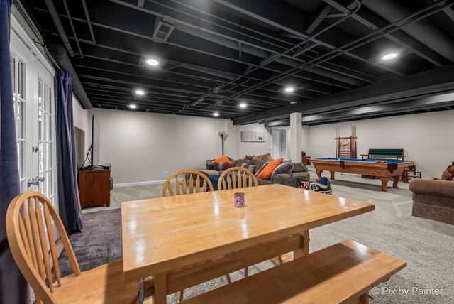 5N617 Forest Glen Lane, St. Charles, IL 60175