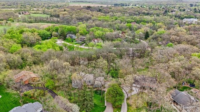 5N617 Forest Glen Lane, St. Charles, IL 60175