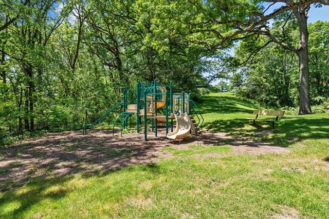 5N617 Forest Glen Lane, St. Charles, IL 60175