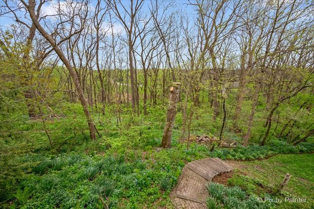 5N617 Forest Glen Lane, St. Charles, IL 60175