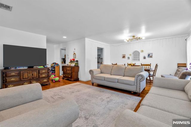 266 Garibaldi Avenue 9, Lodi, NJ 07644