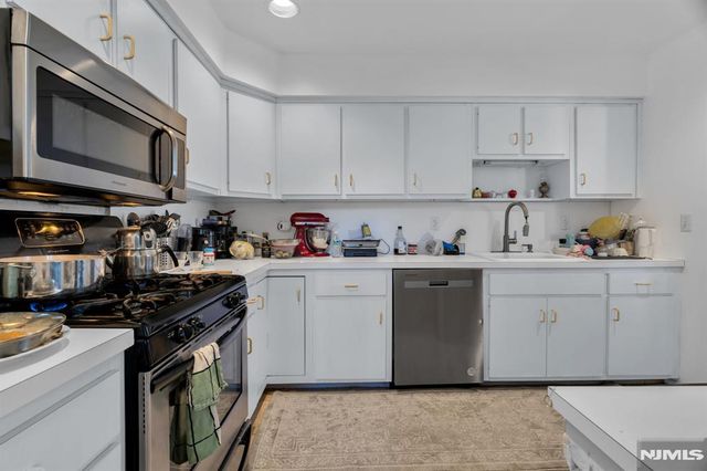 266 Garibaldi Avenue 9, Lodi, NJ 07644
